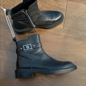 Wishbone Black Leather Ankle Boots size 8 new